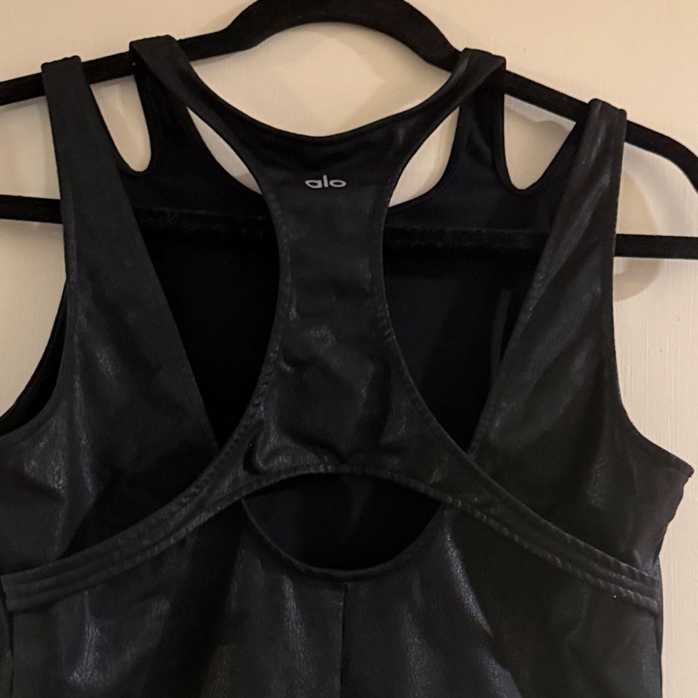 Alo Yoga Black Racerback Tank – Size Medium - Picture 6 of 6